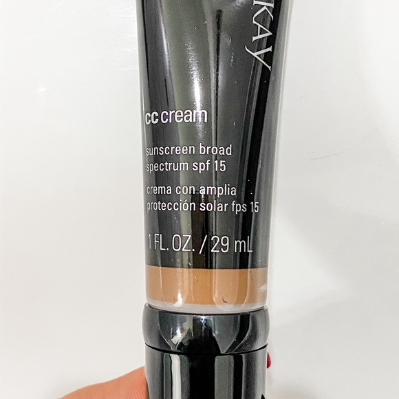 Mary Kay CC Cream Very Deep - Picture 2 of 4